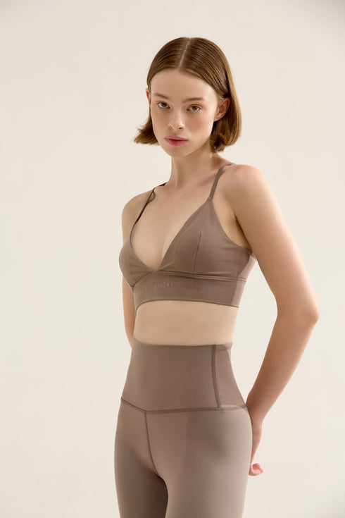 TRIANGLE BRA KUM RENGİ SPORCU VE YOGA SÜTYENİ