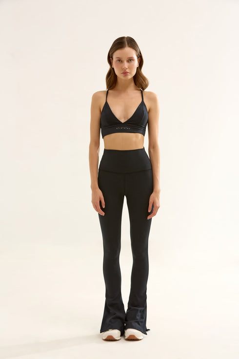 TRIANGLE BRA SİYAH SPORCU VE YOGA SÜTYENİ