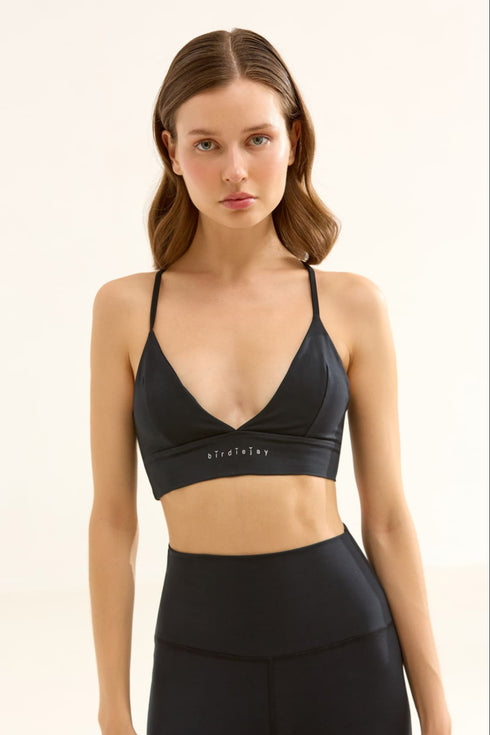 TRIANGLE BRA SİYAH SPORCU VE YOGA SÜTYENİ