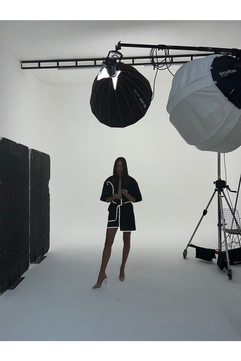 MORPHO MENELAUSS REFLEKTIF DETAYLI CROP CEKET - SİYAH - Ceketler - BIRDIEJAY