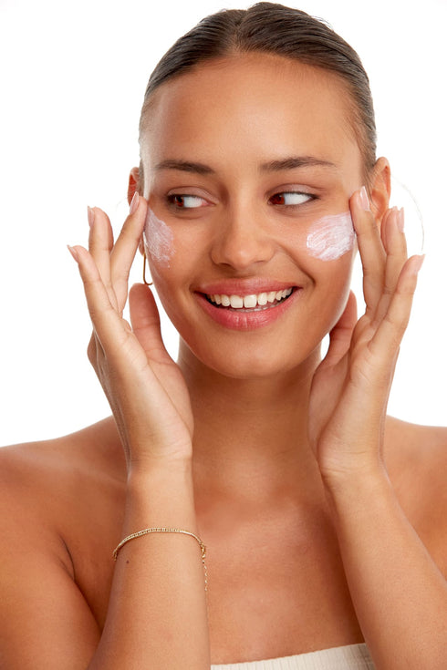 NO WHITE CAST MINERAL SUNSCREEN - MİNERAL GÜNEŞ KREMİ - Güneş Kremi - BIRDIEJAY BEAUTY LABS